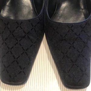 Pancaldi charcoal-colored flannel heels